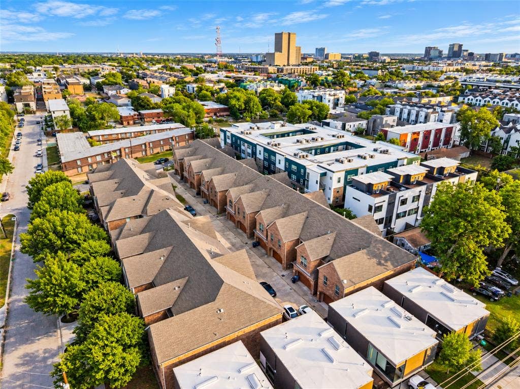 2223 Eriksson Lane, Dallas, TX 75204 2223 Eriksson Lane, Dallas, TX 75204