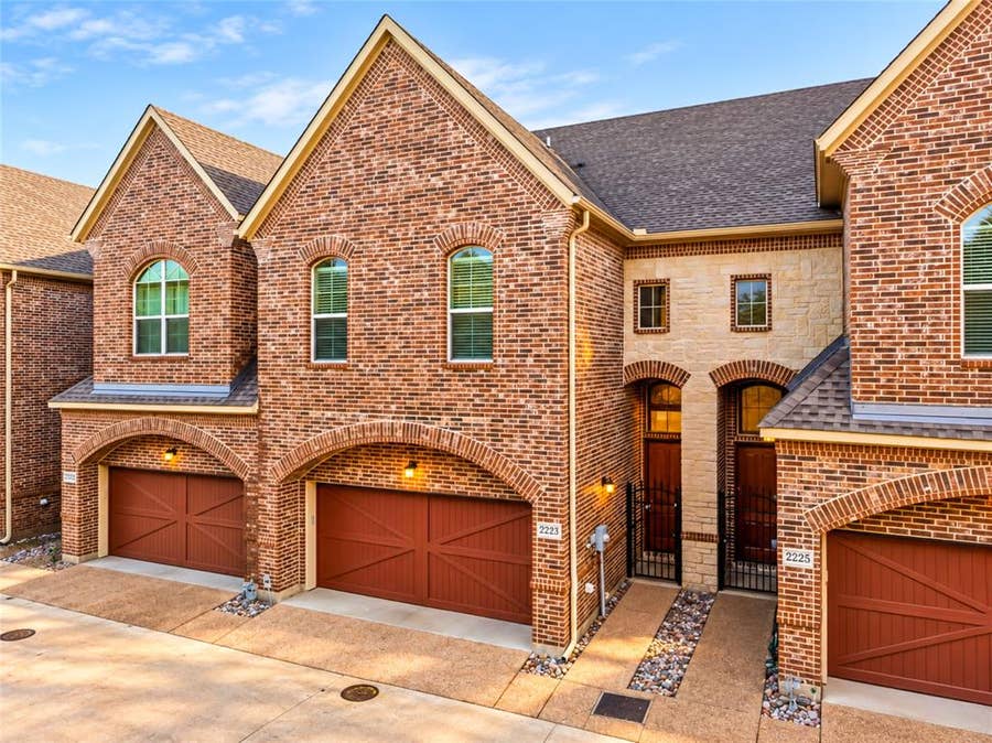 Property photo for 2223 Eriksson Lane, Dallas, TX