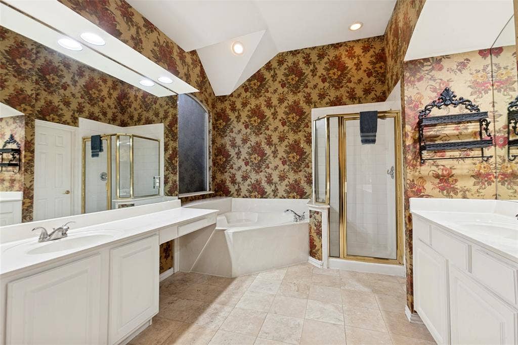 5406 Xavier Place, Richardson, TX 75082 Primary Bathroom #1
