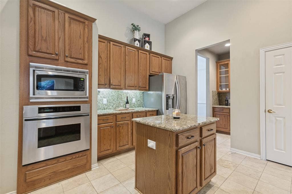 5406 Xavier Place, Richardson, TX 75082 Has a bar at the far end