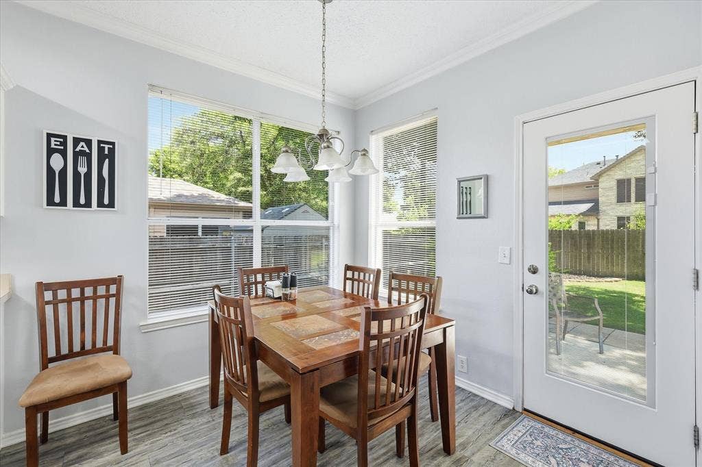 2112 Loon Lake Road, Denton, TX 76210 Light gray walls complement the wood-finish flooring
