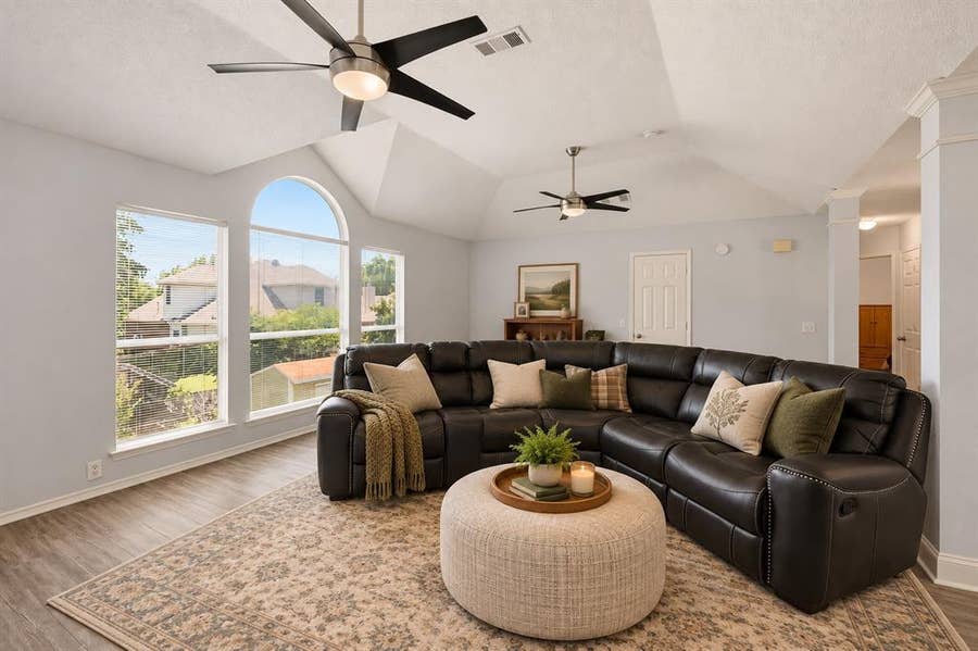 Property photo for 2112 Loon Lake Road, Denton, TX
