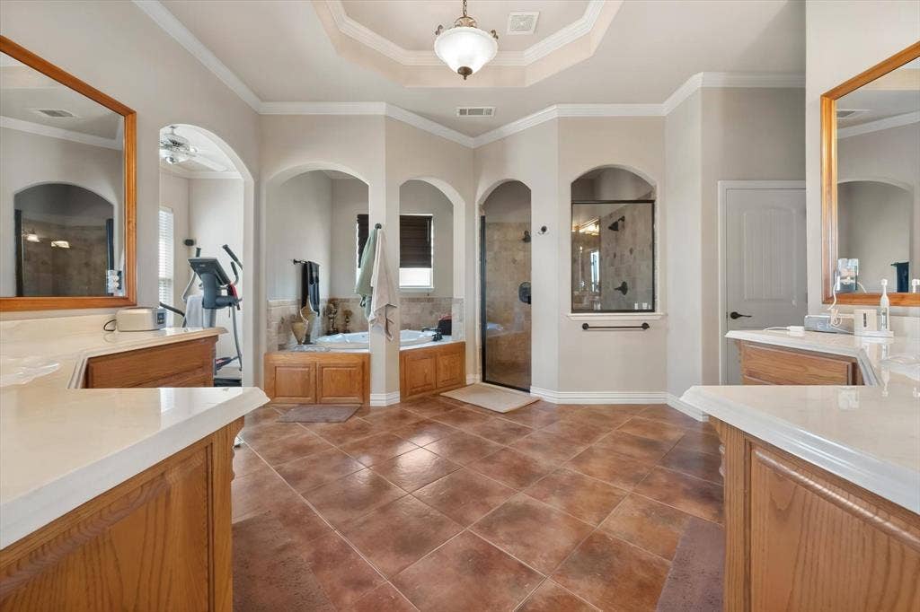 7168 Granville Drive, Mansfield, TX 76063