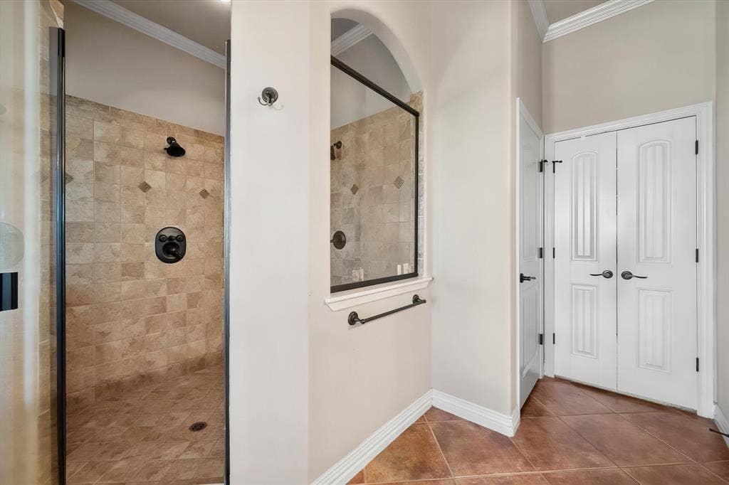 7168 Granville Drive, Mansfield, TX 76063