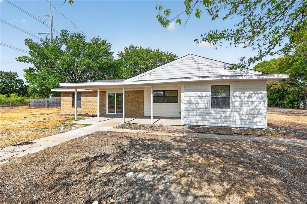 113 Bow Creek Circle, Red Oak, TX 75154 113 Bow Creek Circle, Red Oak, TX 75154