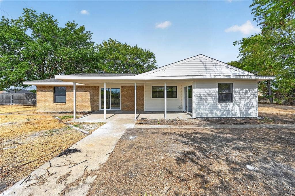 113 Bow Creek Circle, Red Oak, TX 75154 113 Bow Creek Circle, Red Oak, TX 75154