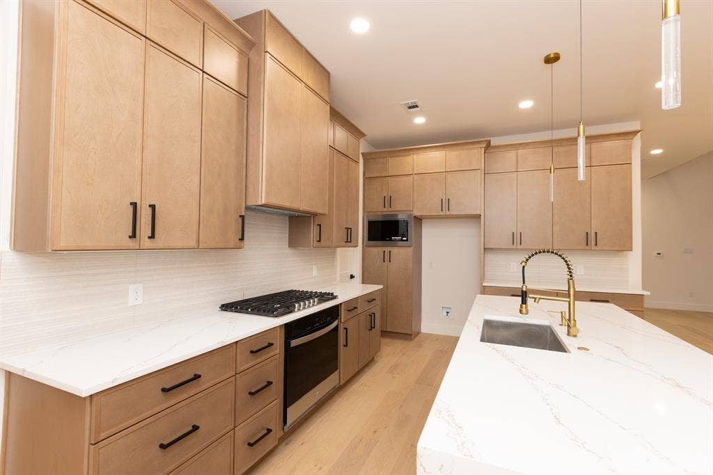4235 Sylvester Street, Dallas, TX 75219
