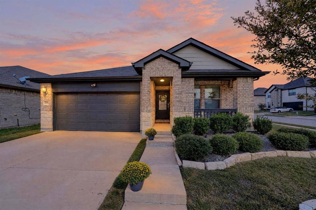 3258 Deckard Drive, Royse City, TX 75189 3258 Deckard Drive, Royse City, TX 75189