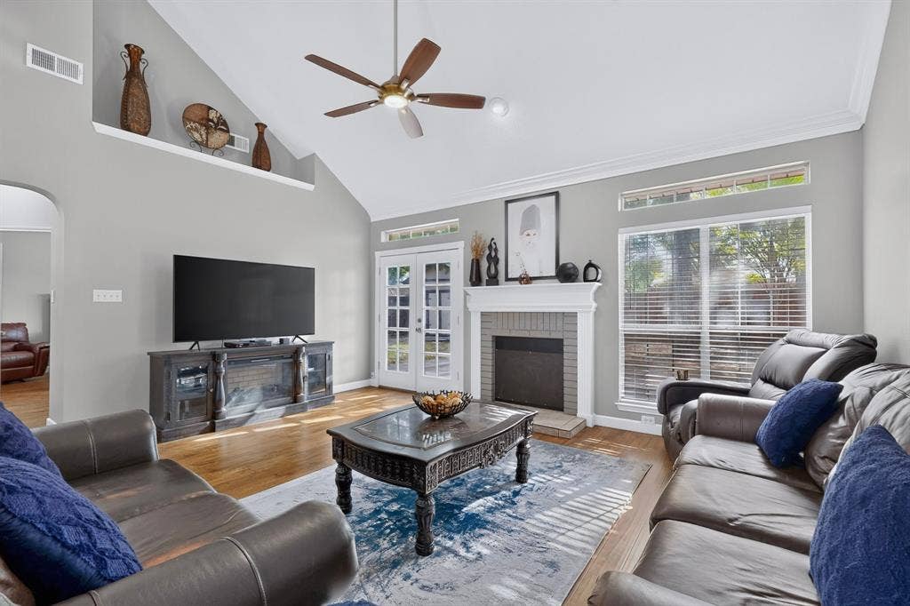 2600 Juniper Drive, Euless, TX 76039 2600 Juniper Drive, Euless, TX 76039
