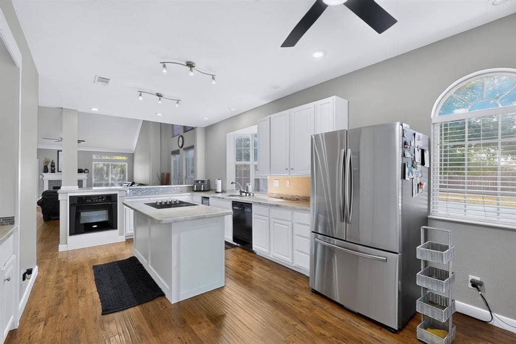 2600 Juniper Drive, Euless, TX 76039 2600 Juniper Drive, Euless, TX 76039