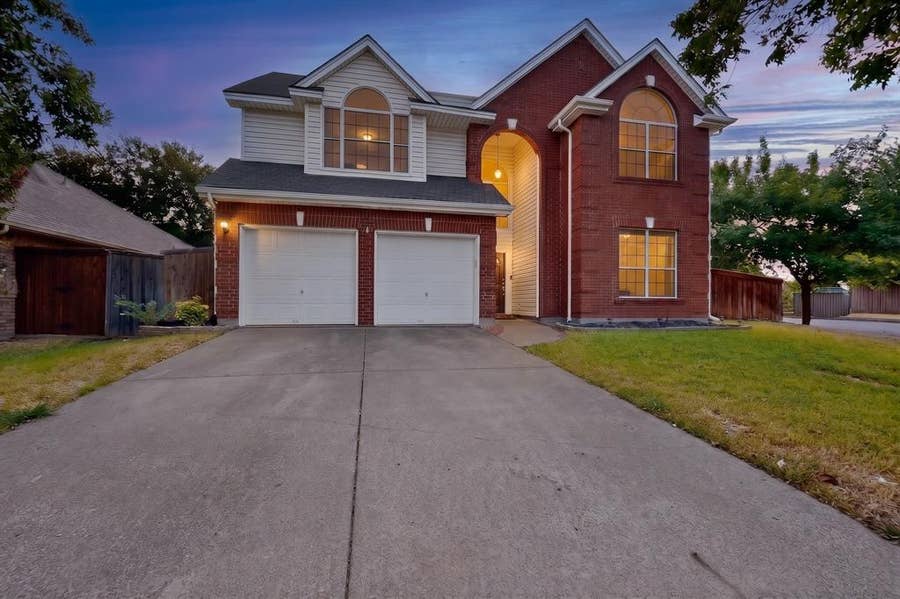 Property photo for 2600 Juniper Drive, Euless, TX
