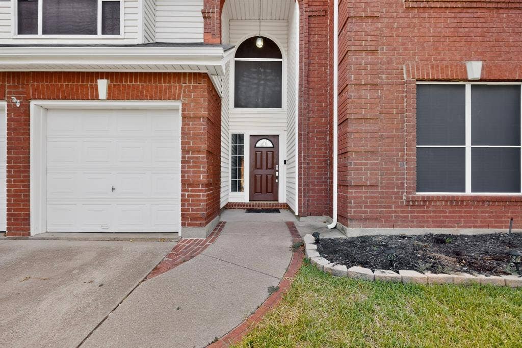 2600 Juniper Drive, Euless, TX 76039 2600 Juniper Drive, Euless, TX 76039