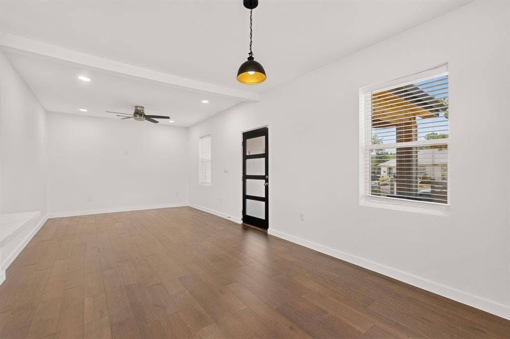 1100 S Brighton Avenue, Dallas, TX 75208