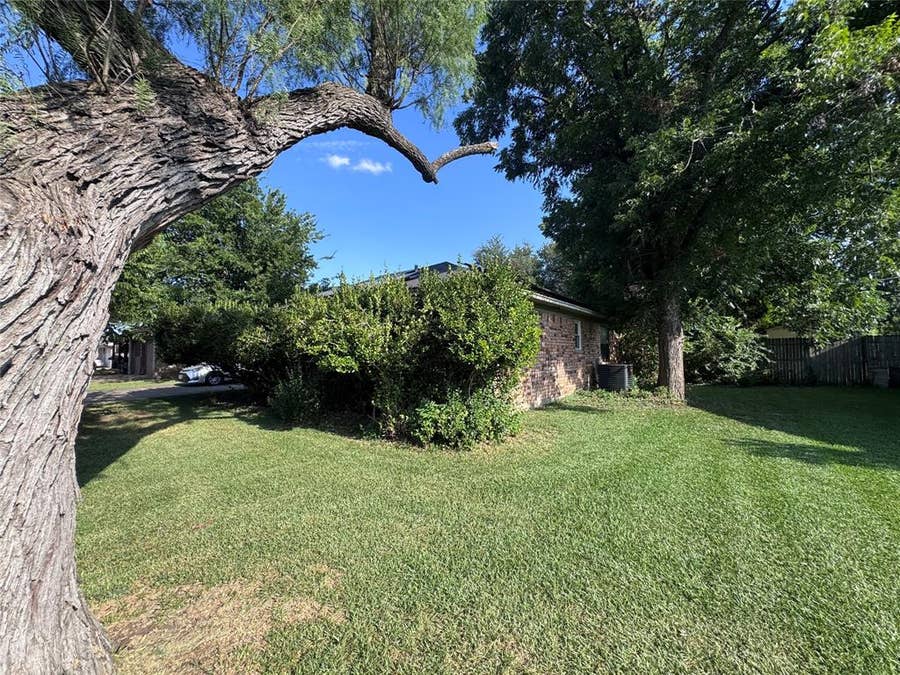 Property photo for 1328 Timbercreek Road, Benbrook, TX