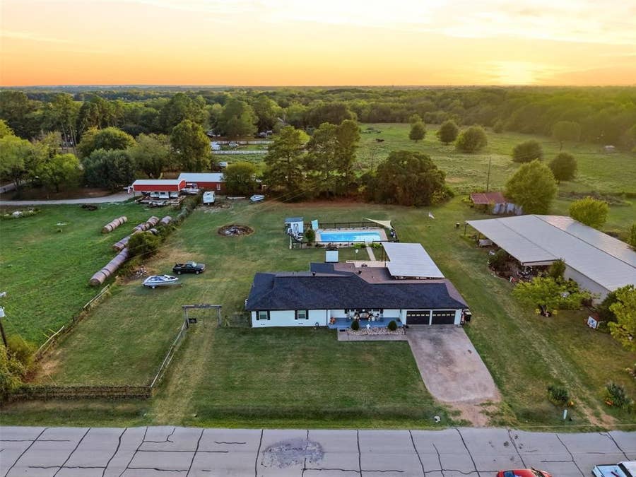 Property photo for 560 Harlan Road, Combine, TX