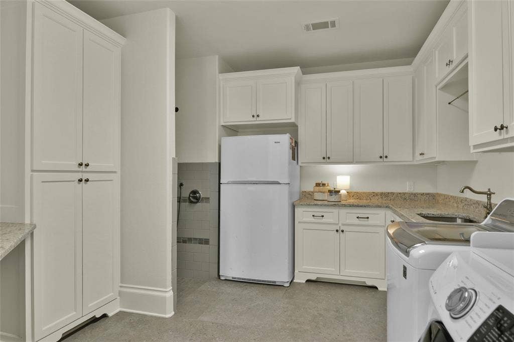 233 Hickory Ridge Court, Argyle, TX 76226