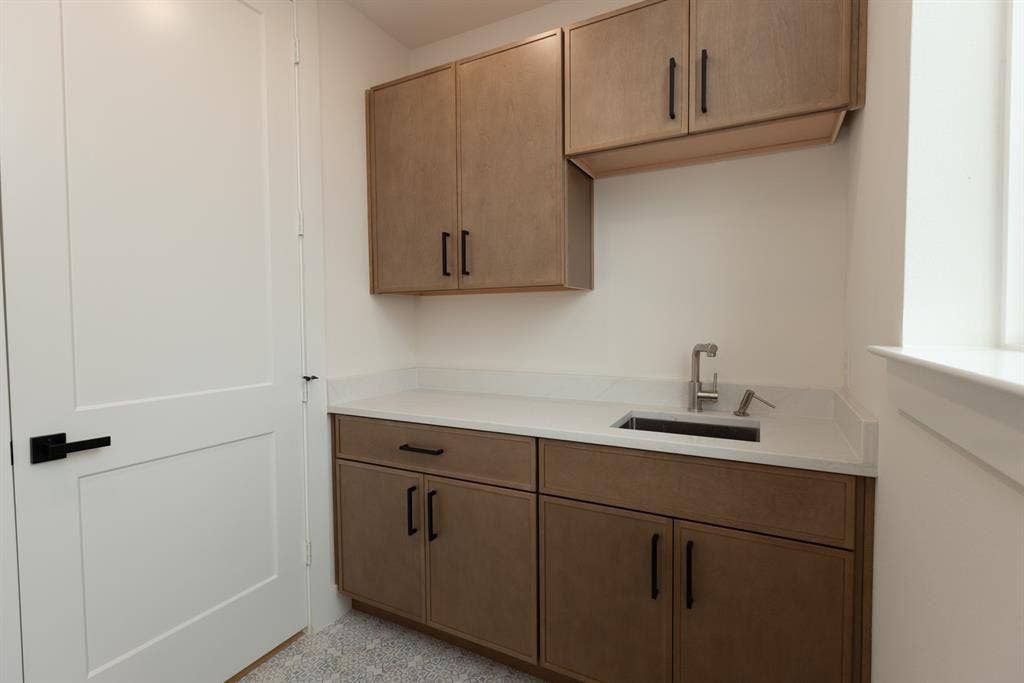 4237 Sylvester Street, Dallas, TX 75219