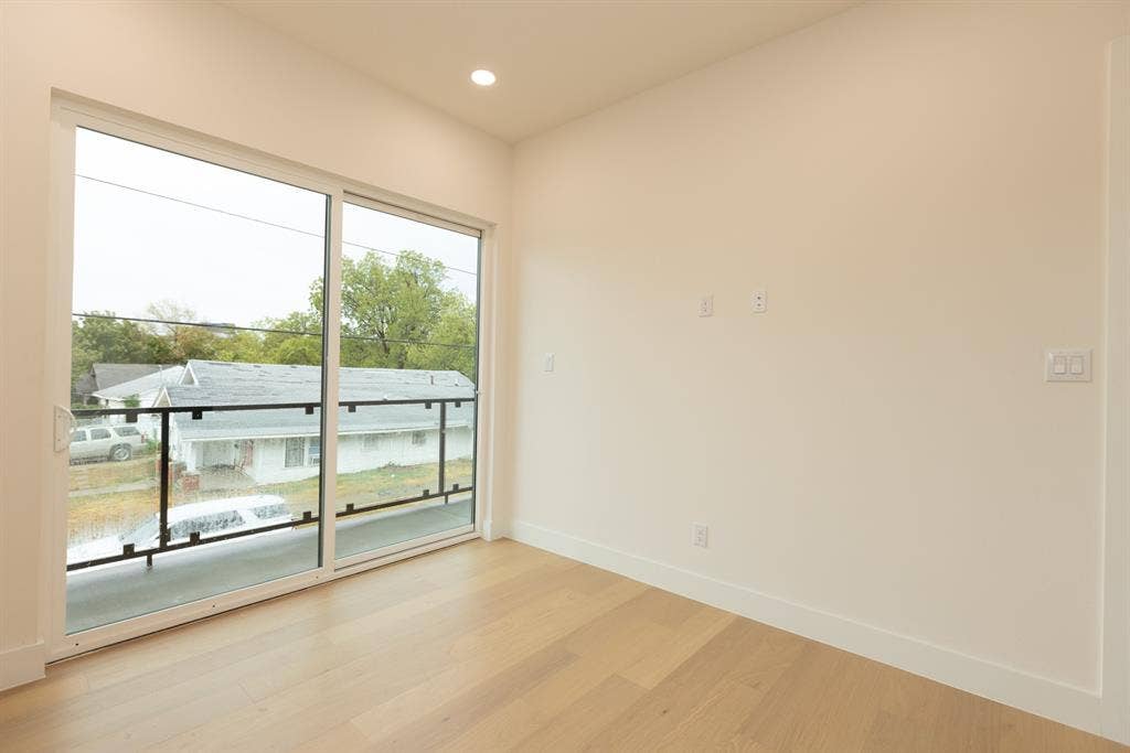 4237 Sylvester Street, Dallas, TX 75219