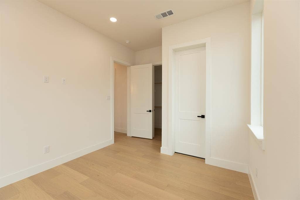 4237 Sylvester Street, Dallas, TX 75219