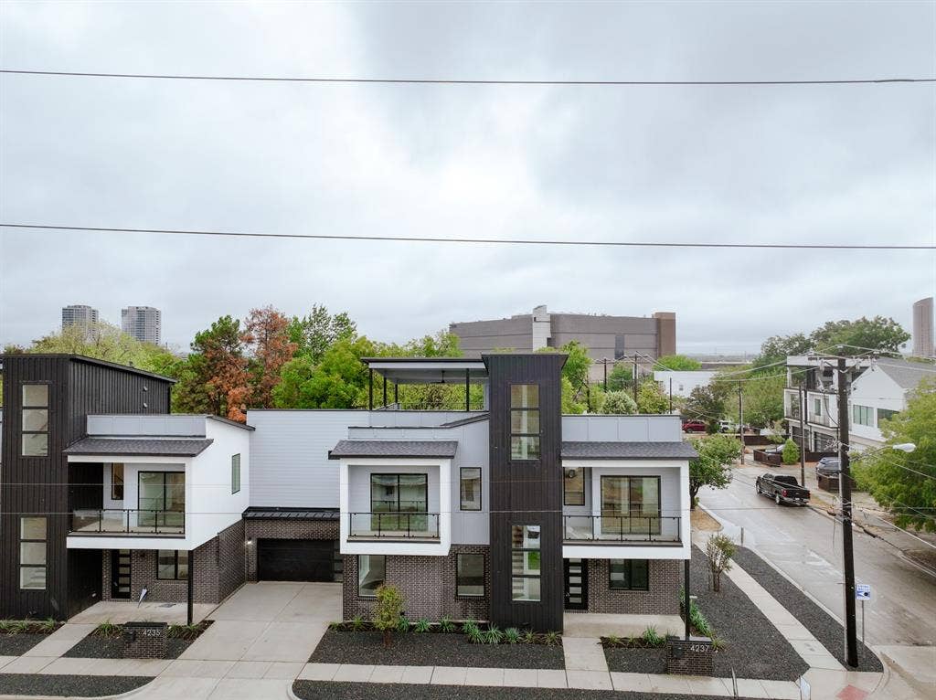 4237 Sylvester Street, Dallas, TX 75219