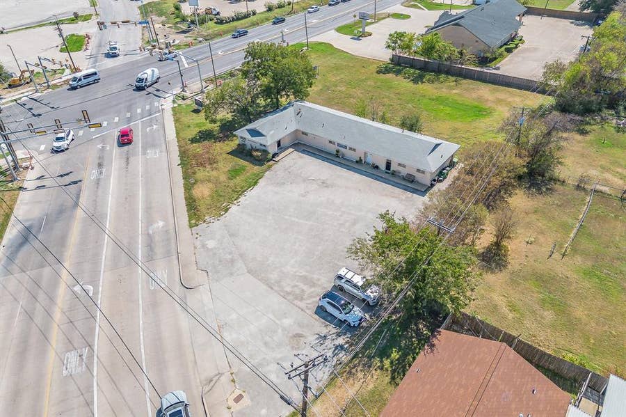 Property photo for 3233 Denton Highway, Haltom City, TX