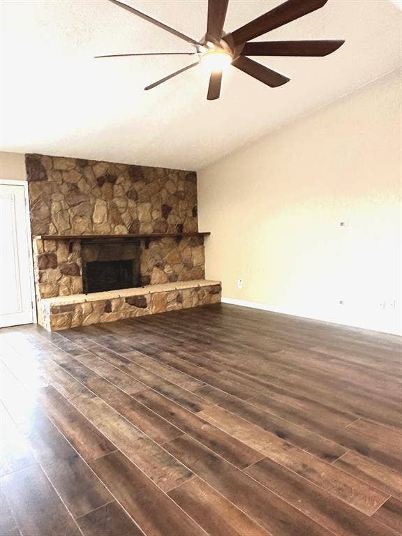 936 Carlsbad Drive, Plano, TX 75023 Large family room with designer fan