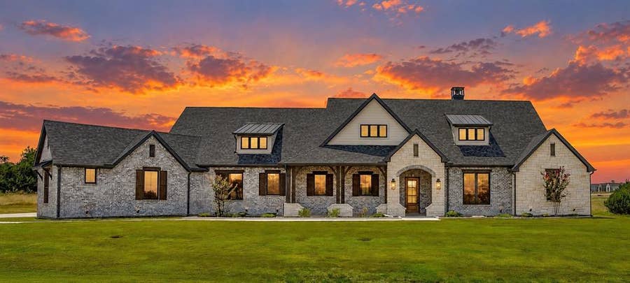 Property photo for 2005 Meadowlark Court, Aledo, TX