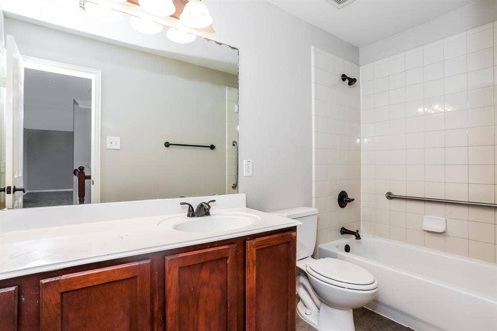 1209 Wentwood Drive, DeSoto, TX 75115 1209 Wentwood Drive, DeSoto, TX 75115