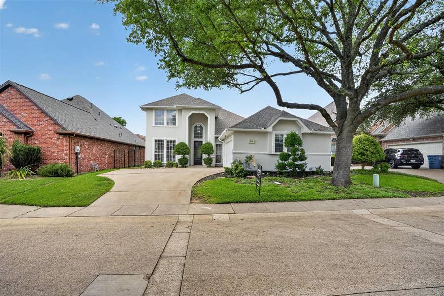 Property photo for 909 Saint Andrews Place, DeSoto, TX