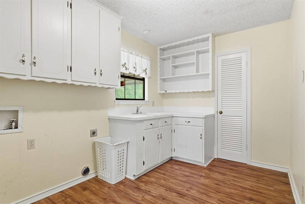 11206 Timber Creek Circle, Tyler, TX 75707 11206 Timber Creek Circle, Tyler, TX 75707