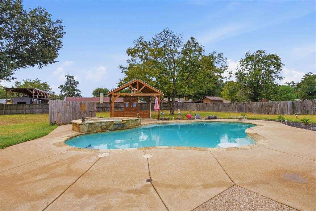 11206 Timber Creek Circle, Tyler, TX 75707 11206 Timber Creek Circle, Tyler, TX 75707