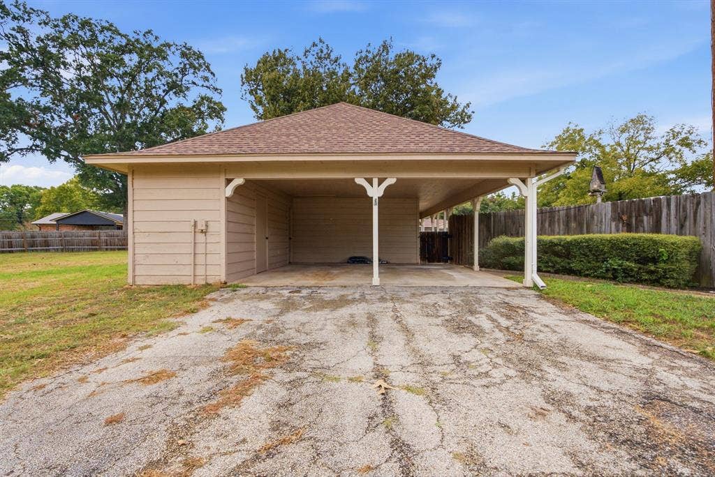 11206 Timber Creek Circle, Tyler, TX 75707 11206 Timber Creek Circle, Tyler, TX 75707