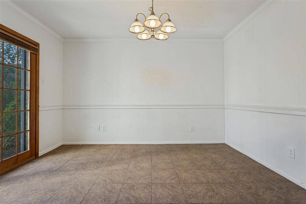 2820 Southern Cross Drive, Garland, TX 75044