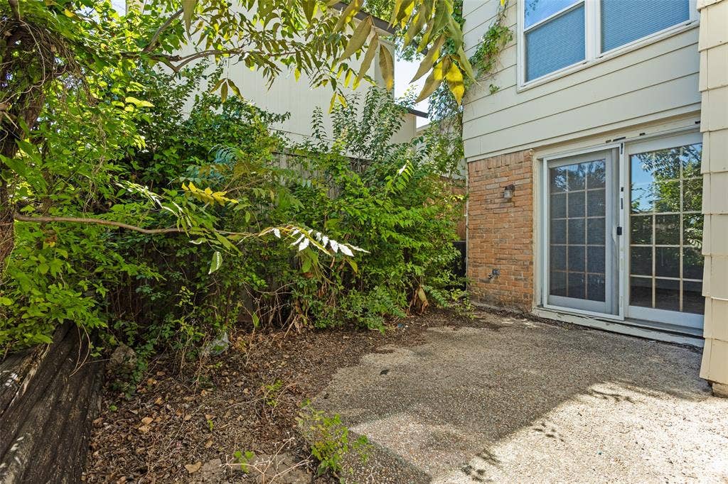 2820 Southern Cross Drive, Garland, TX 75044