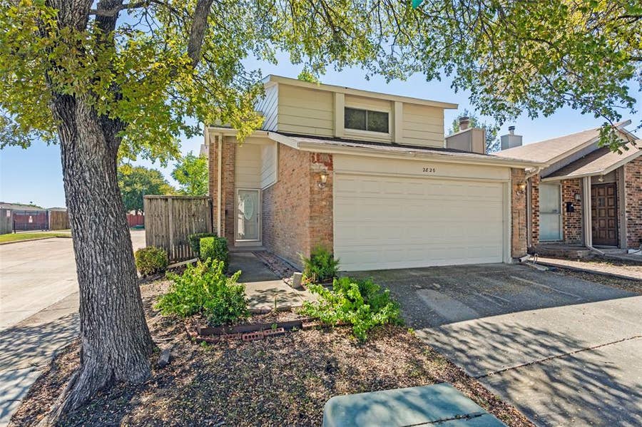 Property photo for 2820 Southern Cross Drive, Garland, TX
