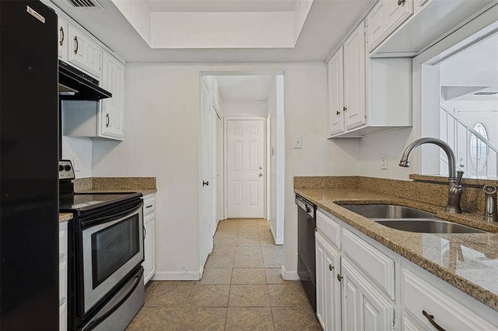 2820 Southern Cross Drive, Garland, TX 75044