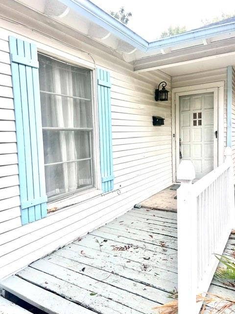 904 W Ave E, Garland, TX 75040 Porch