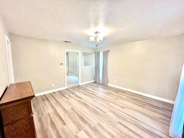 904 W Ave E, Garland, TX 75040 Living Room