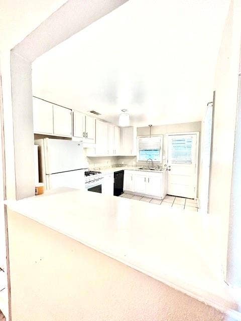 904 W Ave E, Garland, TX 75040 904 W Ave E, Garland, TX 75040