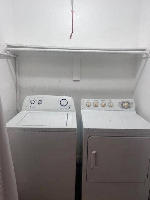 904 W Ave E, Garland, TX 75040 Utility Closet