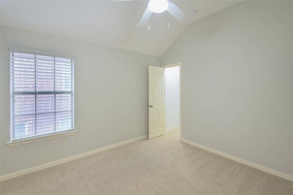 926 Sloan Drive, Allen, TX 75013 926 Sloan Drive, Allen, TX 75013