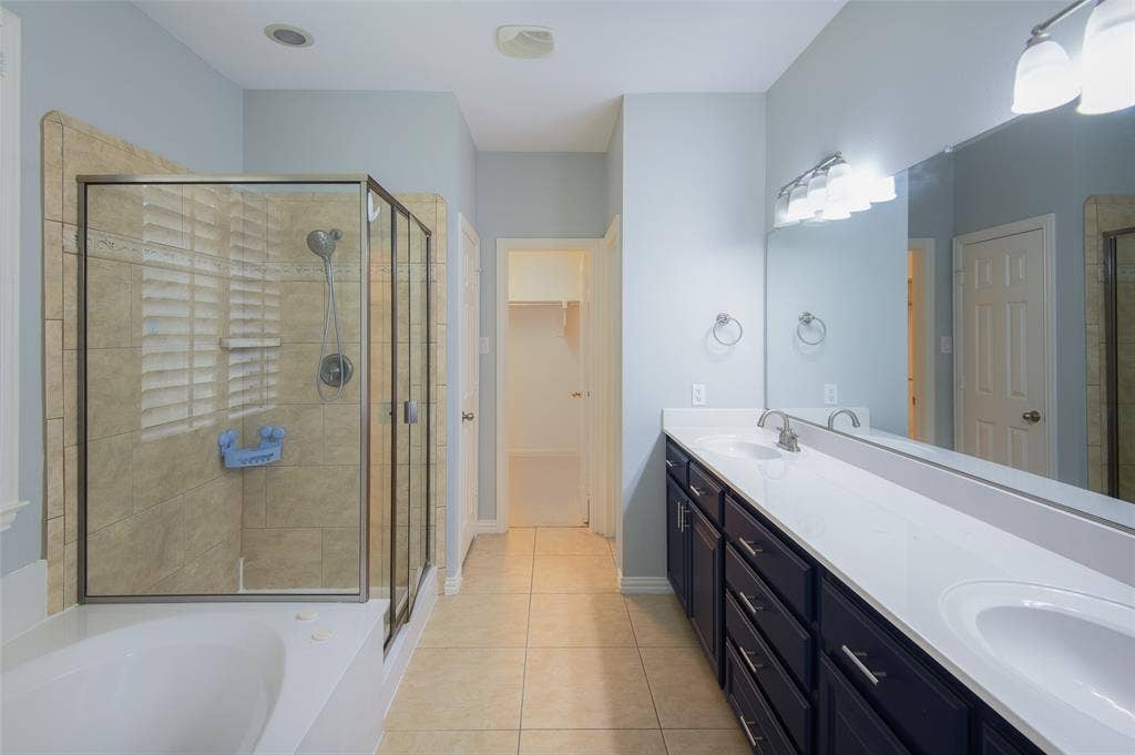 926 Sloan Drive, Allen, TX 75013 926 Sloan Drive, Allen, TX 75013