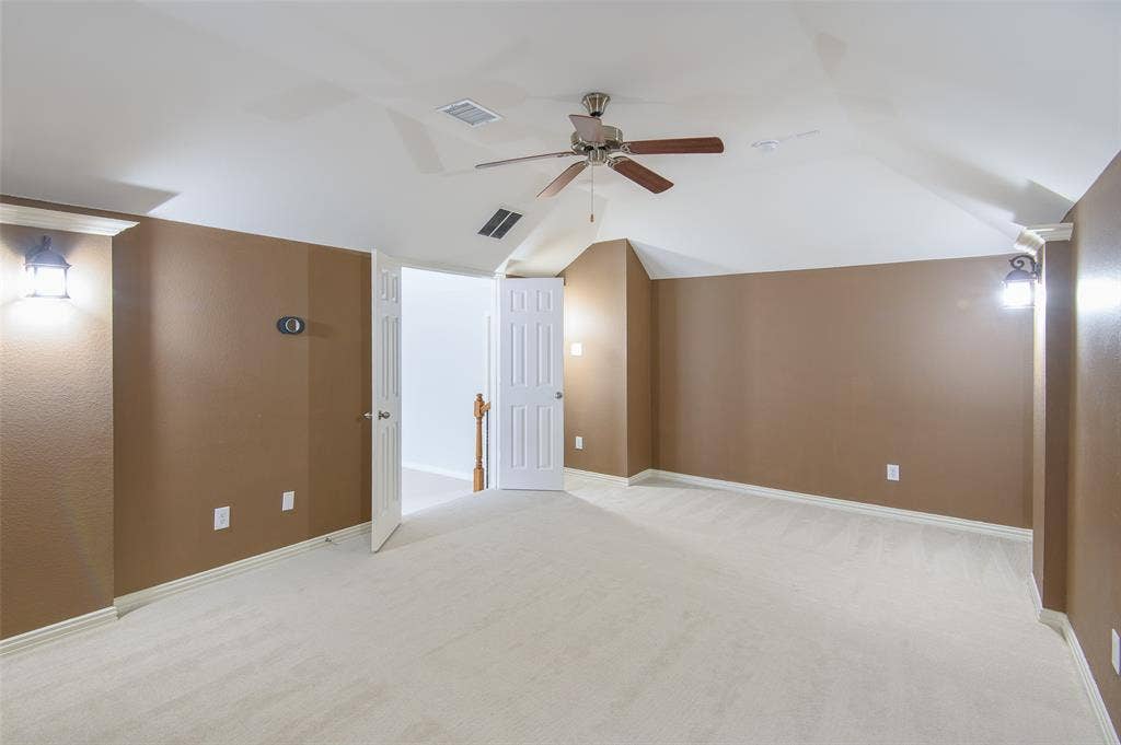 926 Sloan Drive, Allen, TX 75013 926 Sloan Drive, Allen, TX 75013