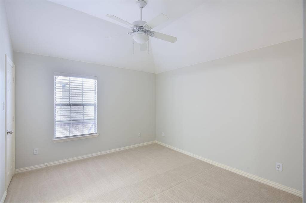 926 Sloan Drive, Allen, TX 75013 926 Sloan Drive, Allen, TX 75013