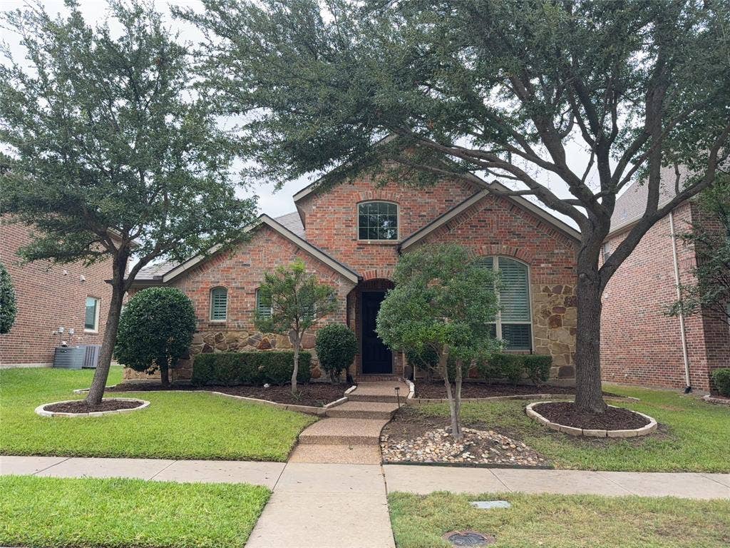 926 Sloan Drive, Allen, TX 75013 926 Sloan Drive, Allen, TX 75013