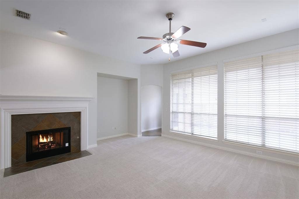 926 Sloan Drive, Allen, TX 75013 926 Sloan Drive, Allen, TX 75013