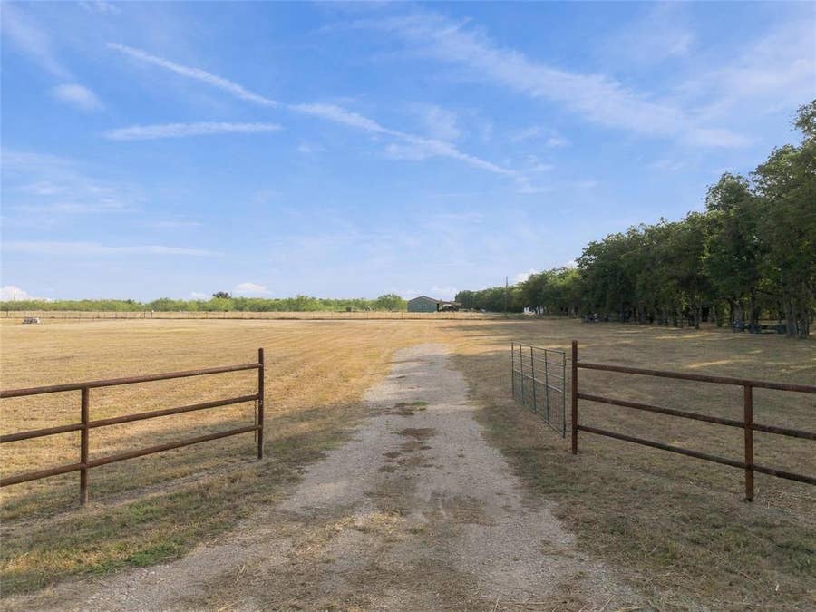 Property photo for 2.82 KATTNER, Riesel, TX