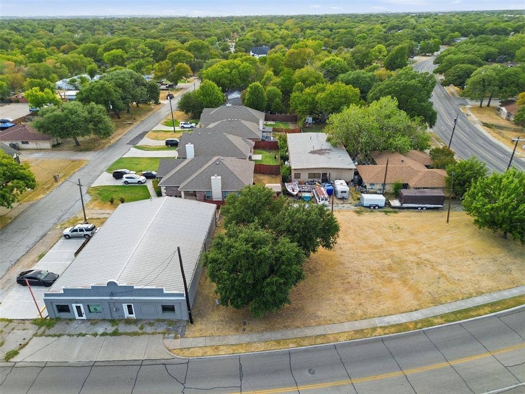 625-627 S Rogers Road, Irving, TX 75060 625-627 S Rogers Road, Irving, TX 75060