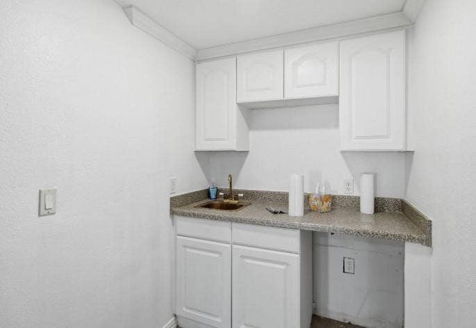 625-627 S Rogers Road, Irving, TX 75060 625-627 S Rogers Road, Irving, TX 75060