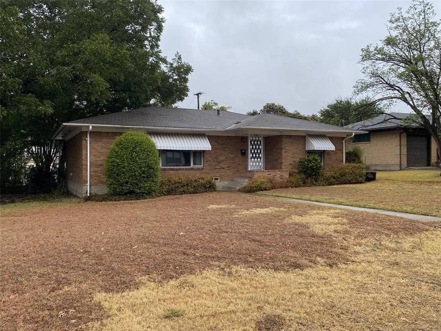 Property photo for 301 Hillcrest Avenue, Richardson, TX